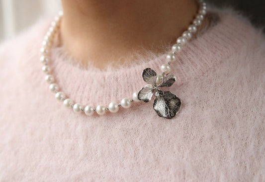 Orchidee Schmuckstück mit Universalverschluss für Perlenketten | Orchid-accessoire for necklace jewelry | Weihnachtsschmuck | Hochzeit