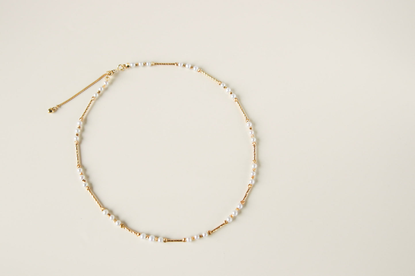 Choker with Pearls and Gold Accents