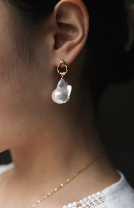 Hangefertigte Baroqueperle Ohrring, Unique-D | Echte Feuerball Barockperle Feuerball | Natürliche Perlen | Hochwertige Perlenschmuck